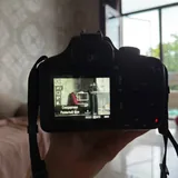 Canon EOS 4000D камера с объективом 3