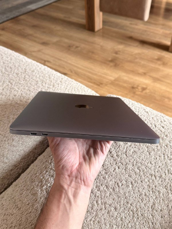 MacBook Pro 13 M1 256GB 2