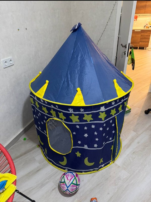 Лабиринт, Палатка 3