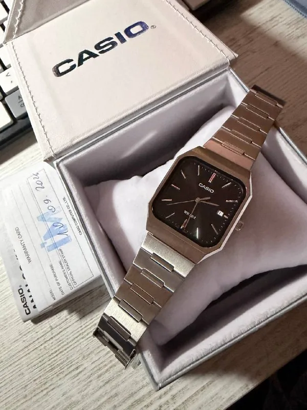 Casio Quartz часы 1