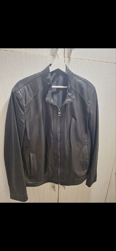 Чёрная кожаная куртка мужская