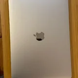 MacBook Air 13″ M1 (2020) 8/256 GB 2
