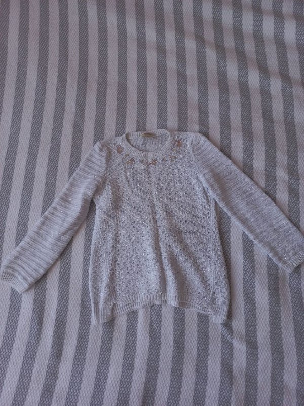 Детская одежда по 10 лари 8