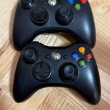 Xbox 360 Slim, 2 controllers, Kinect, 500GB HDD 4