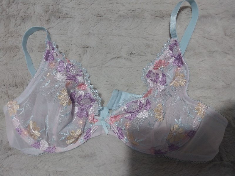 Женские бюстгальтеры разных моделей 2