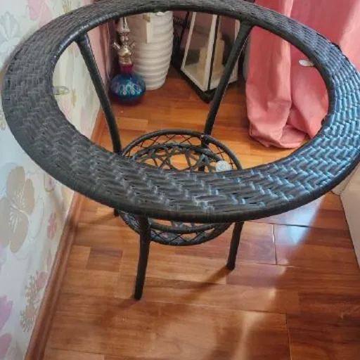 Журнальный столик