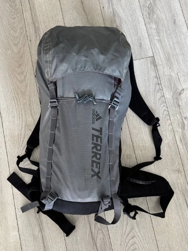 Туристический рюкзак Adidas Terrex 1