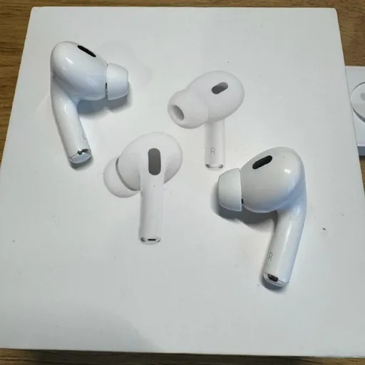 Apple AirPods Pro 2 Lightning MagSafe