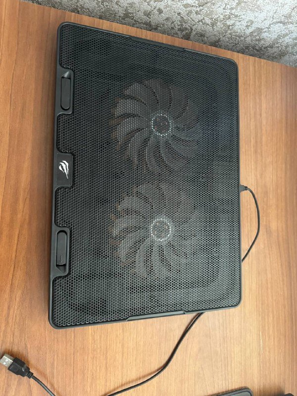 Охлаждающая подставка под ноутбук 3