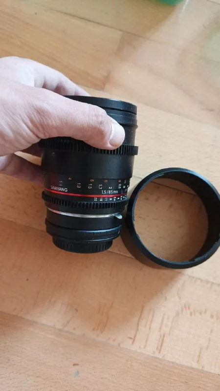 Samyang 85mm T1.5 объектив, адаптер m4/3