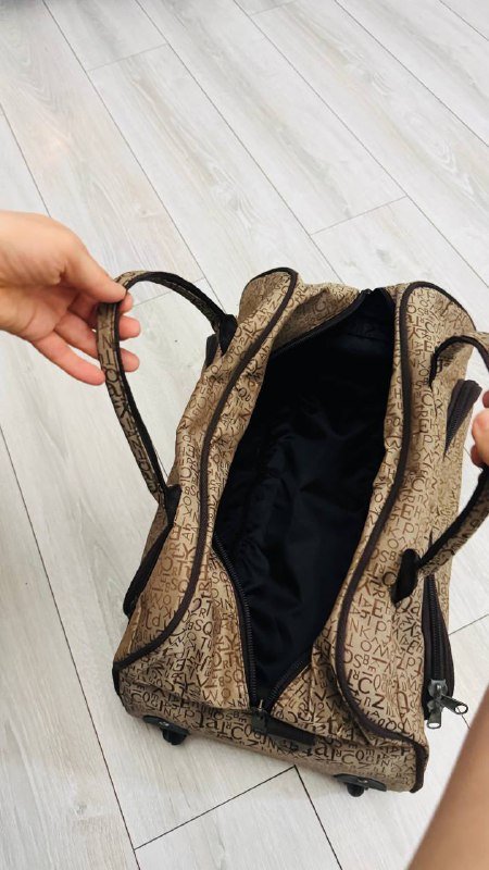 Дорожная сумка на колесиках с ручкой 5