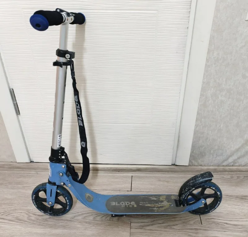 Детские самокаты BLADE Kids Spark 180 1