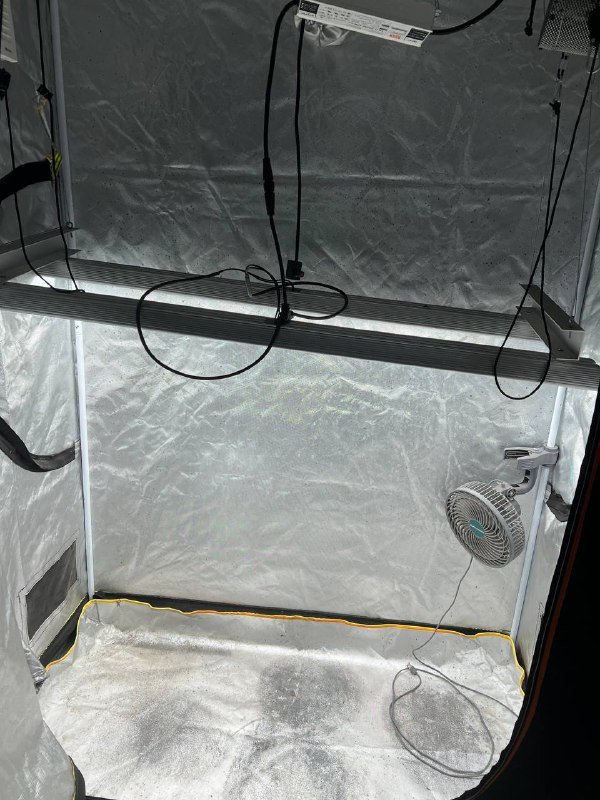 гроубокс с полным набором оборудования 3