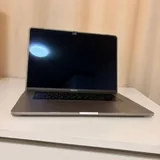 MacBook Pro 15 (2016) 2