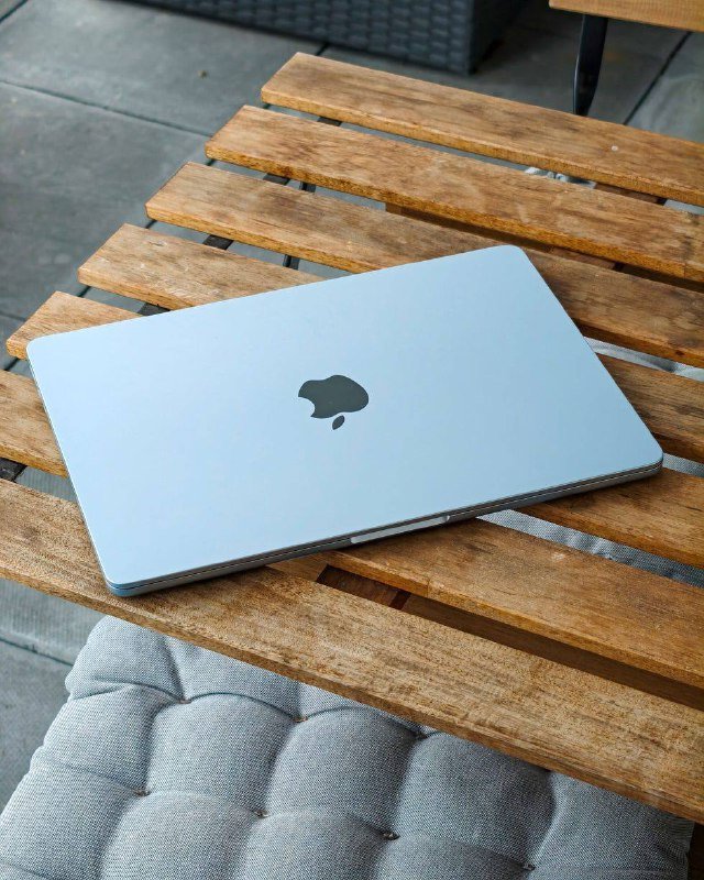 MacBook Pro 15” Sky Blue, 16 ГБ RAM, 256 ГБ SSD