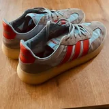 Кроссовки Adidas 2