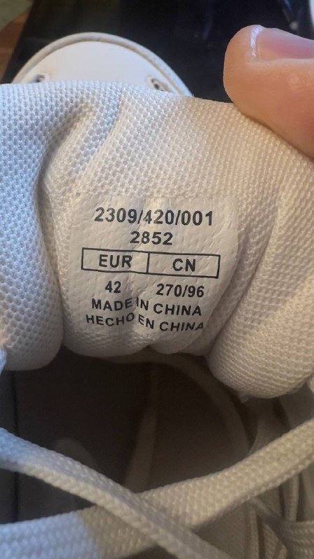 Кроссовки ZARA мужские белые размер 42 5