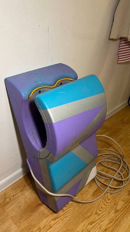 Сушилка Dyson