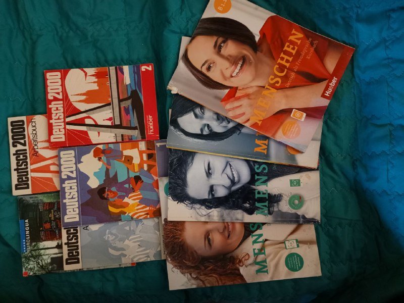Книги разных жанров и учебники по немецкому 3