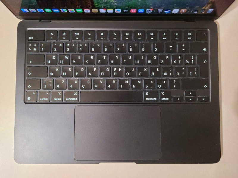 Apple MacBook Air 13 M2 2022 с RU клавишами 2