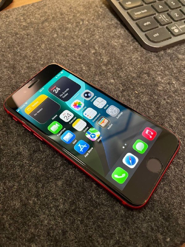 iPhone SE 2020 64 GB Product Red
