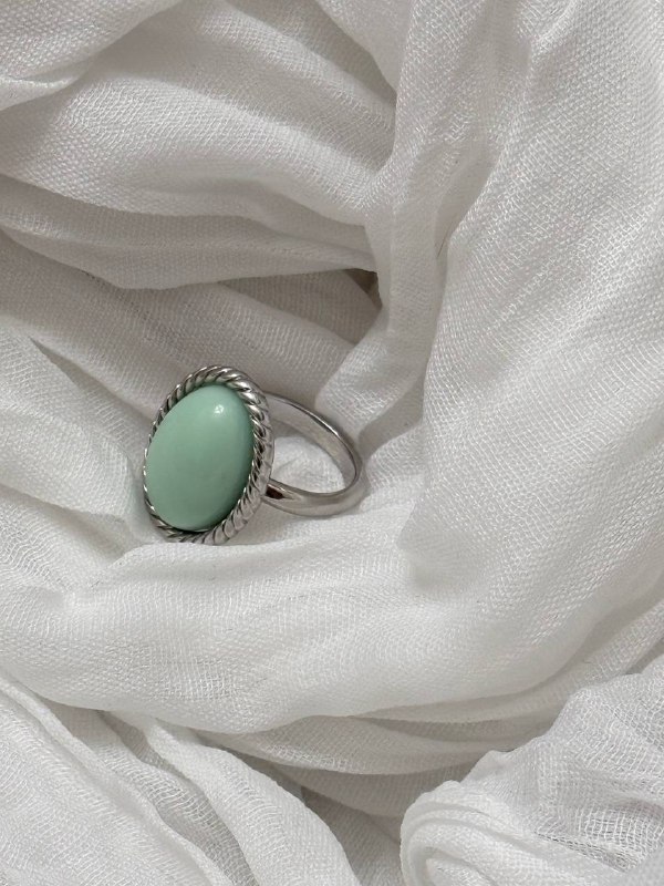 Vintage rings and accessories