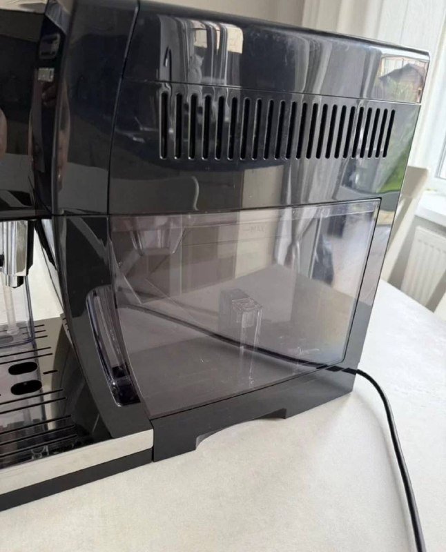 Кофемашина Delonghi Dinamica ECAM 4