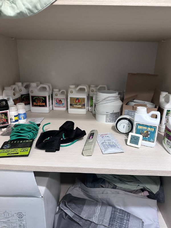 Гроу бокс 80×80 с удобрениями и приборами 2