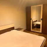 Спальный комплект, шкаф для прихожей, тумба под телевизор, диван 2