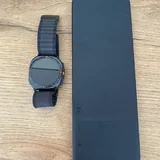Часы Samsung SM-L705U с беспроводной зарядкой 1
