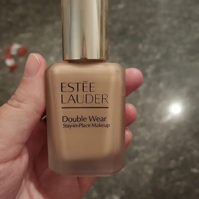 Тональная основа Estee Lauder Double Wear 1