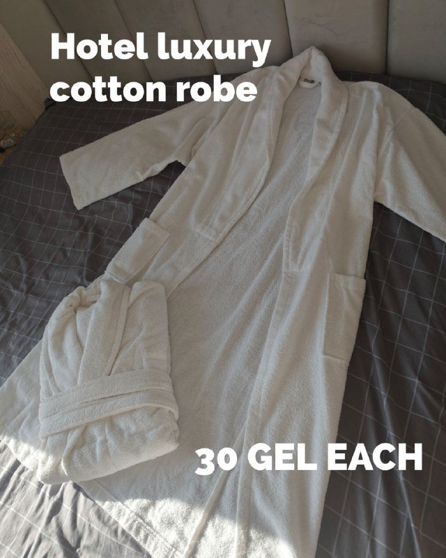 2 белых халата