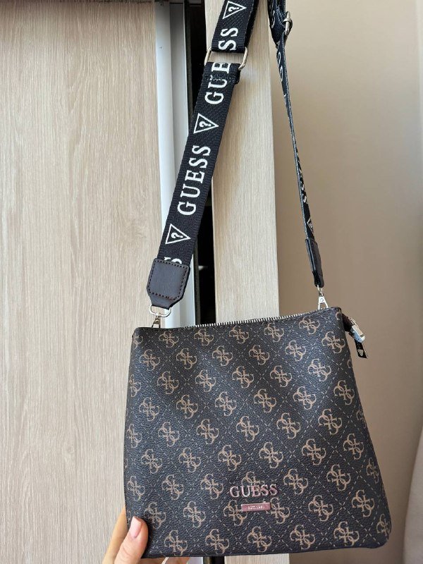Накладки силиконовые, сумка Guess, куртка Guess, босоножки 37, пальто Zara 3