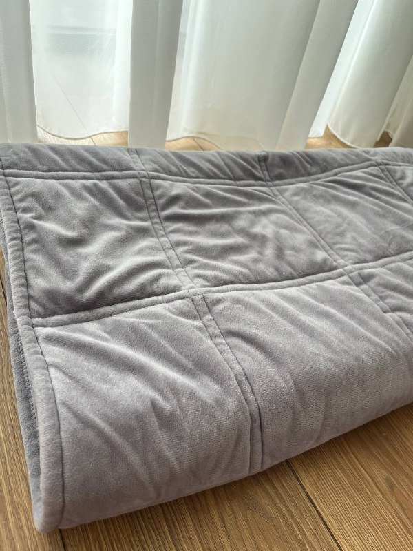 Чехол на спинку кровати с кармашками 2