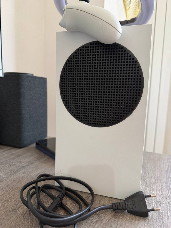 Xbox series S консоль с геймпадом 512 Gb 3