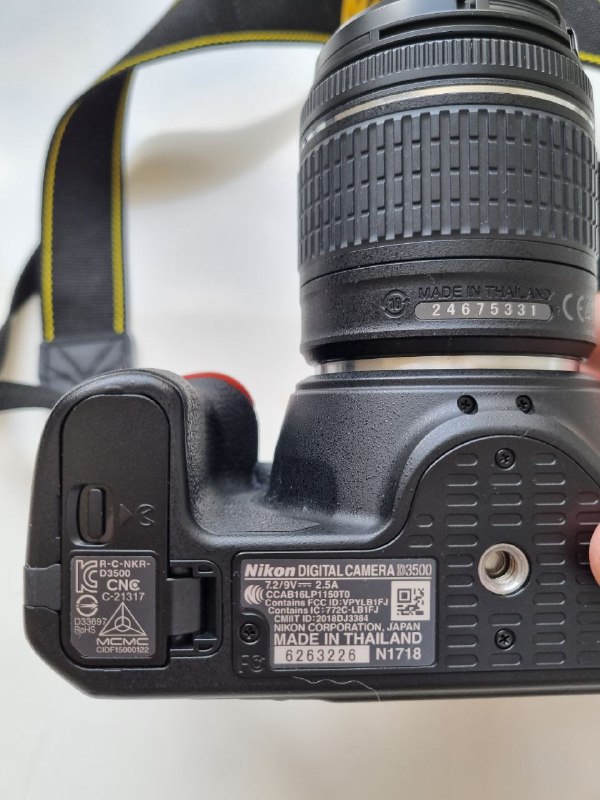 Камера Nikon D3500 kit, объектив Nikon 50 mm f/1.8 G 2