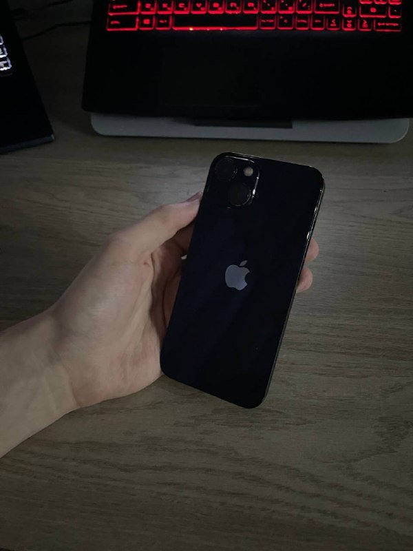 iPhone 13 256 GB 5