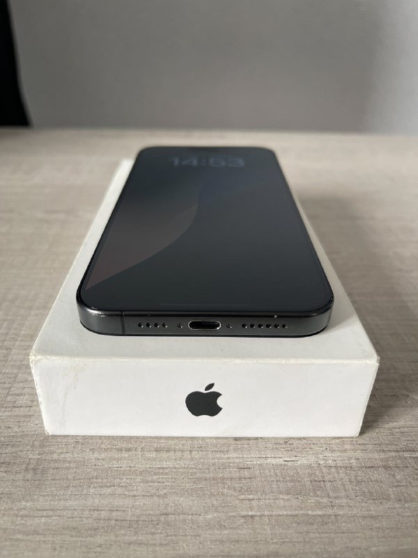 iPhone 15 PRO MAX 256gb 8
