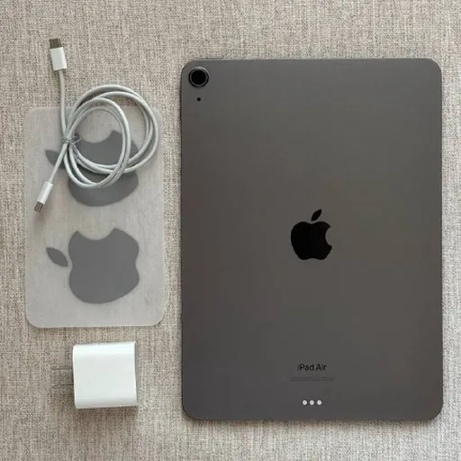iPad Air 5 (M1) 64 GB Wi-Fi Space Gray