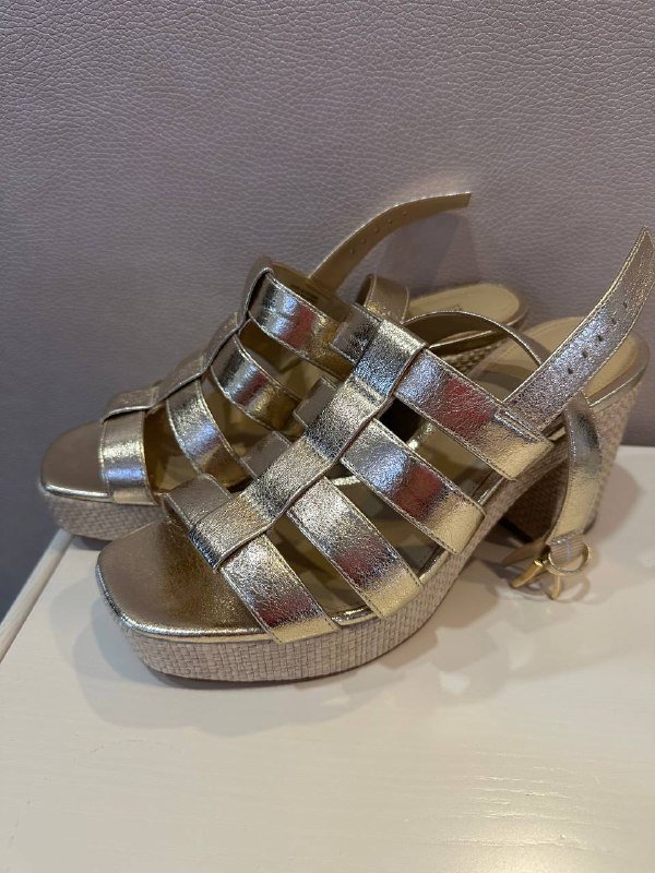 Женские босоножки Michael Kors