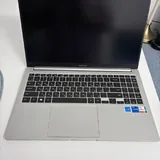 Ноутбук Samsung 1