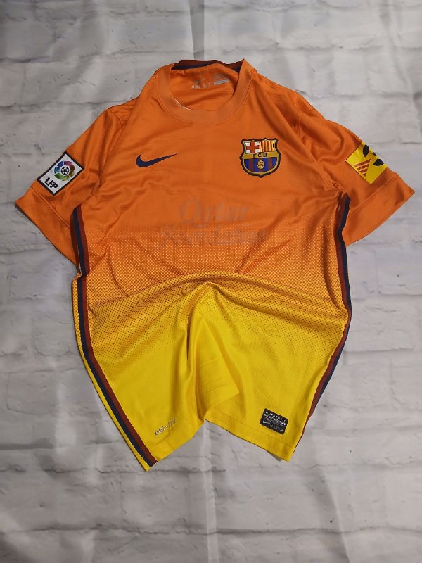 Nike Barcelona t-shirt size M