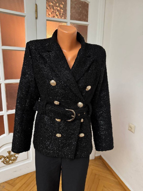 Женское пальто размер S 3