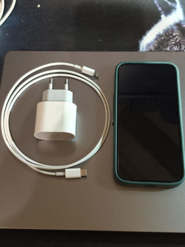 iPhone 13 Pro, iPhone 11 8