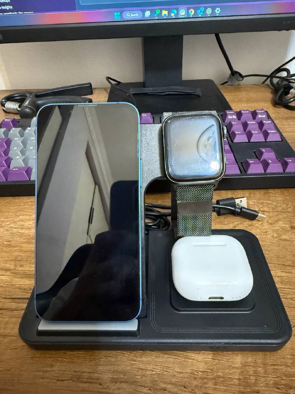 Безпроводная зарядка 3 в 1 для Apple iPhone iWatch AirPods 3