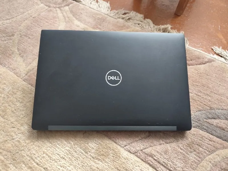 Ноутбук Dell 1
