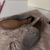 Замшевые лоферы Gucci 1