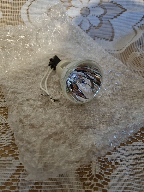 Проектор BENQ W1080ST+ короткофокусный полный комплект 9