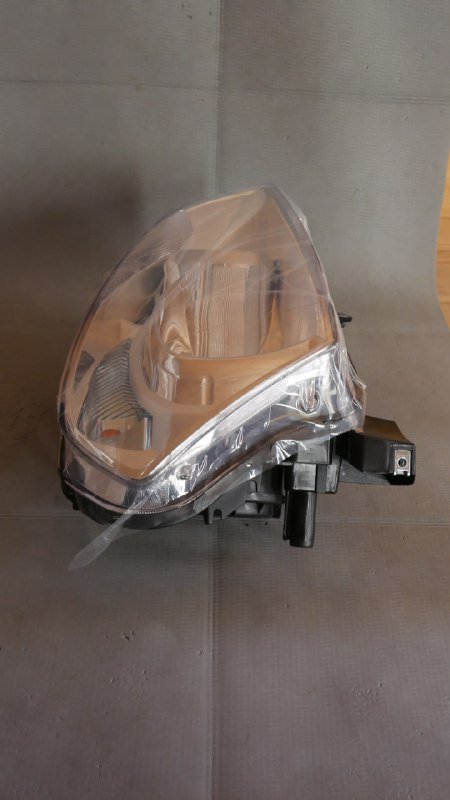 Фара передняя правая Nissan Qashqai 2006-2010 2