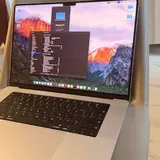 MacBook Pro M5 Max 1